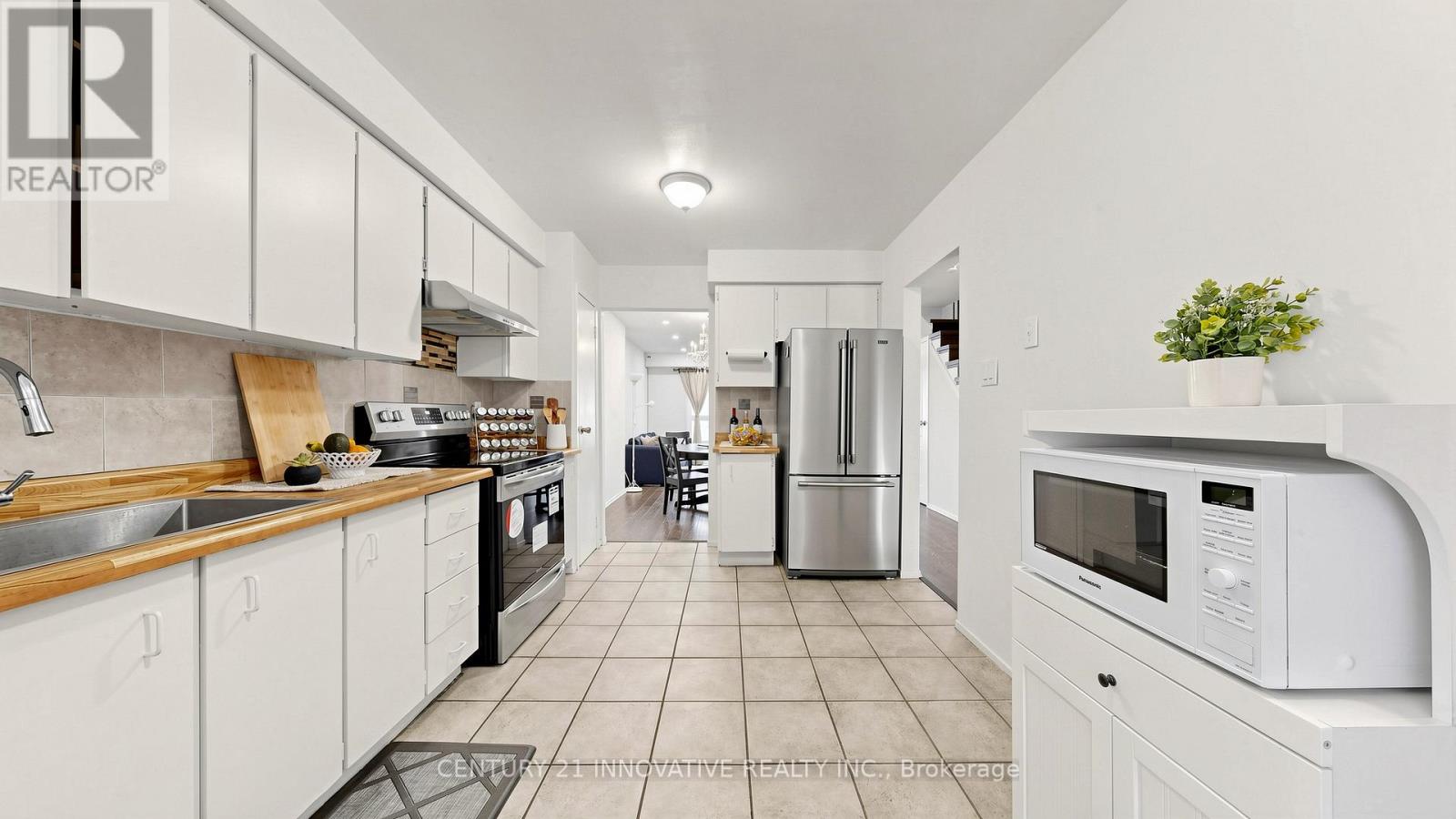 #19 33 DUNDALK DRIVE - 17