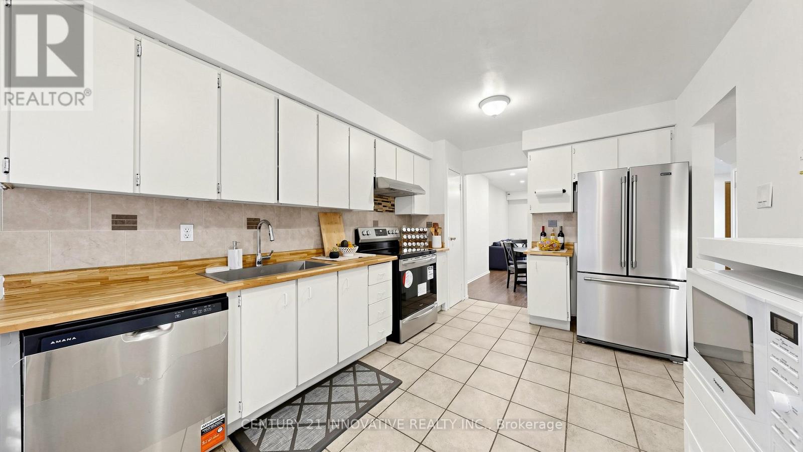 #19 33 DUNDALK DRIVE - 16