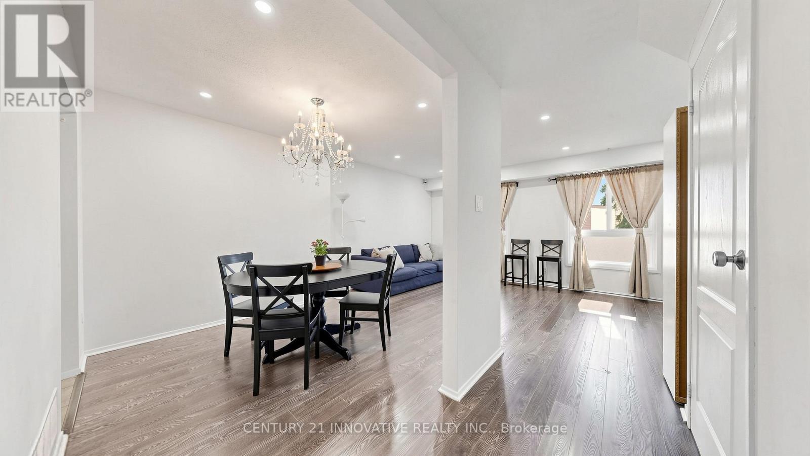#19 33 DUNDALK DRIVE - 12