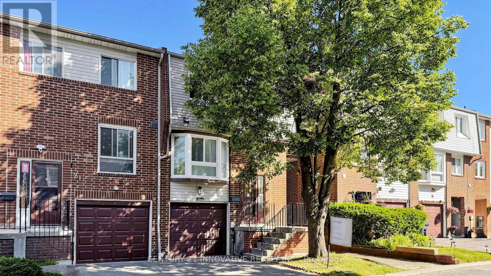 #19 33 DUNDALK DRIVE - 2