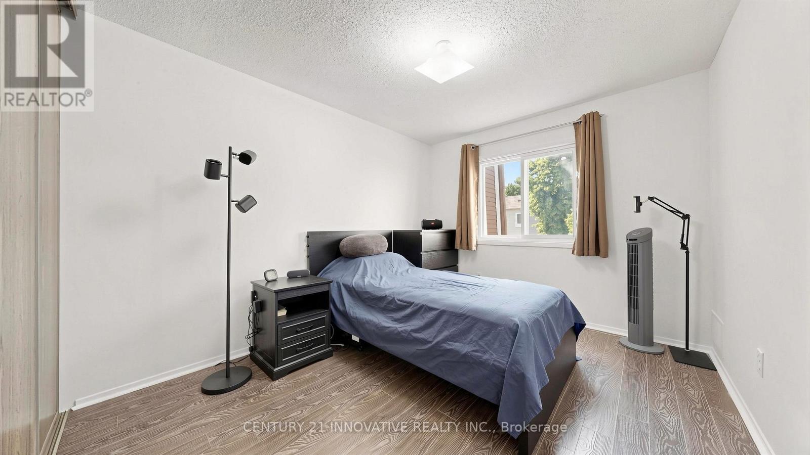 #19 33 DUNDALK DRIVE - 33