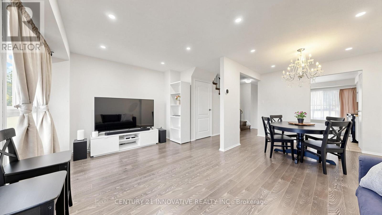 #19 33 DUNDALK DRIVE - 7