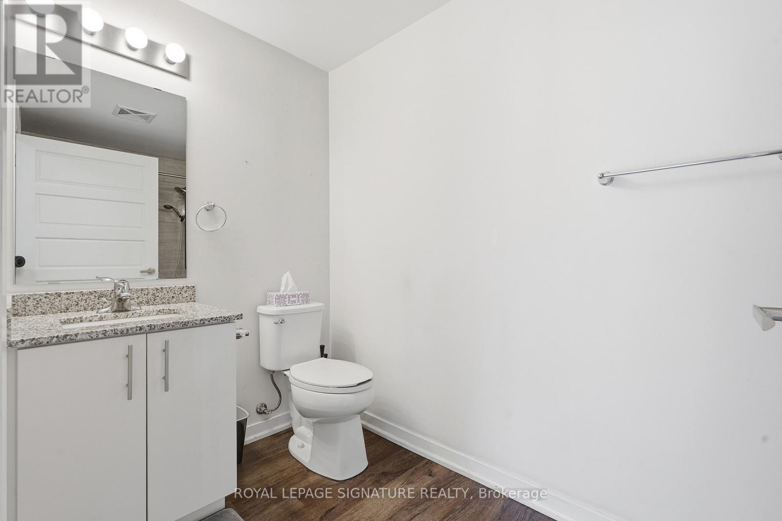 #LL08 25 KAY CRESCENT - 22