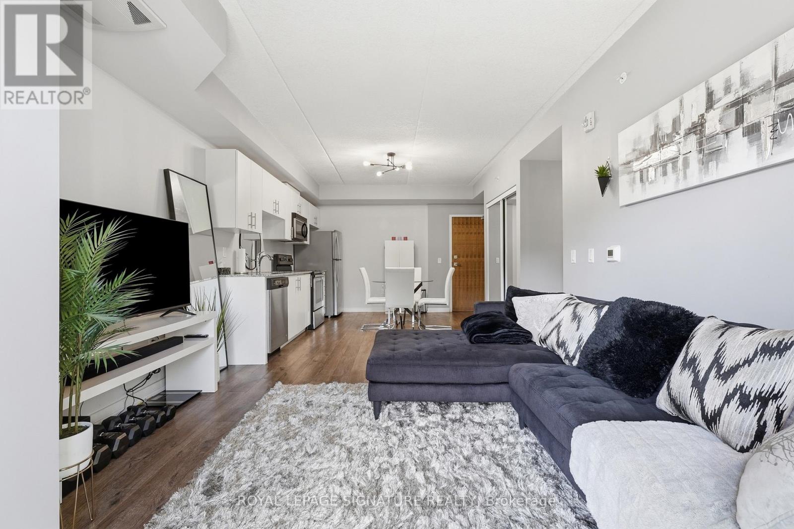 #LL08 25 KAY CRESCENT - 5
