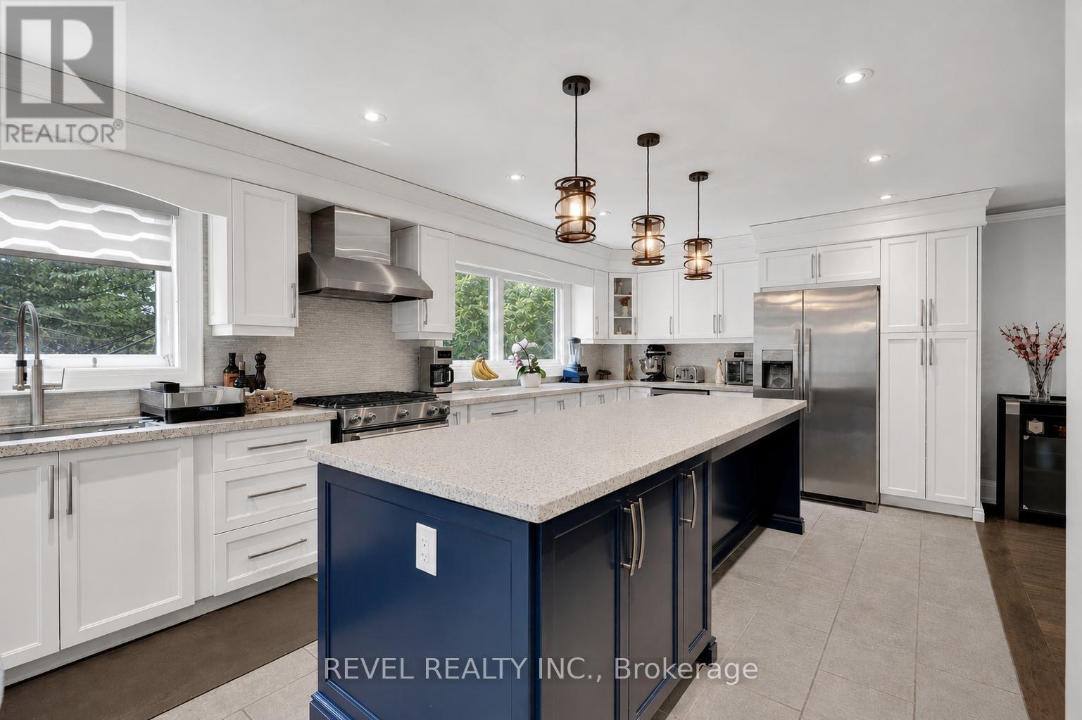 Listing photo of 79 ARRAN CRESCENT