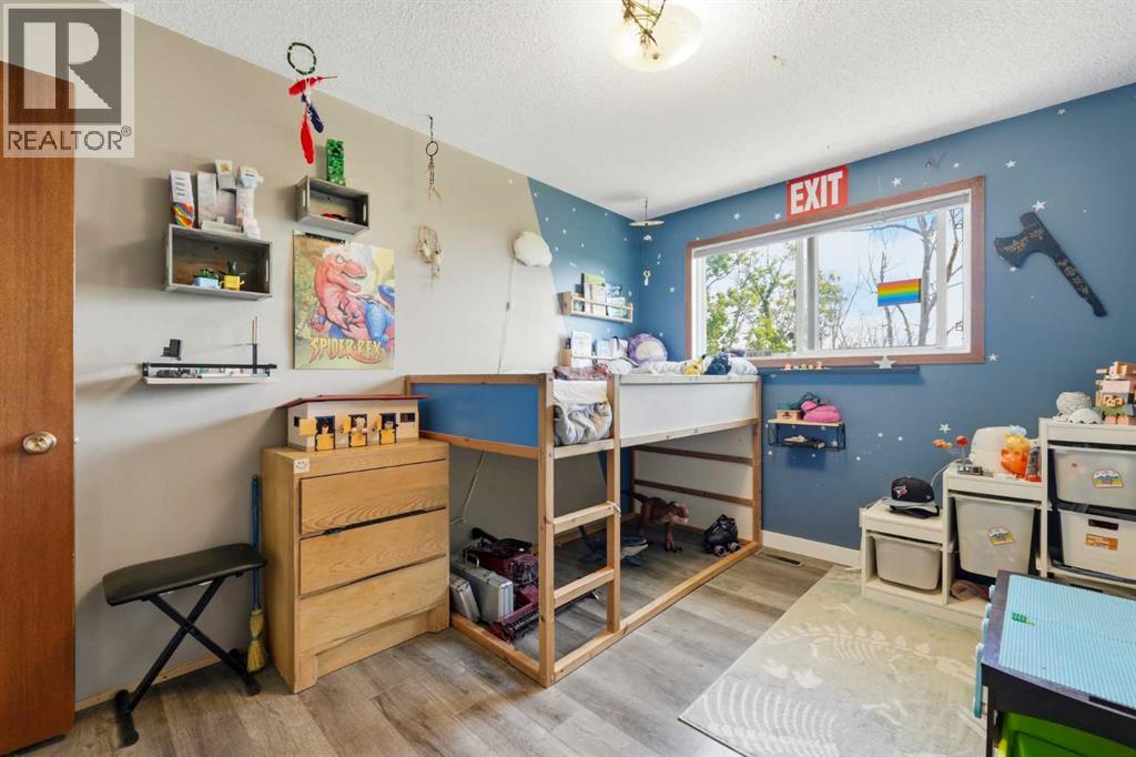 283082 Township Road 254 - 33