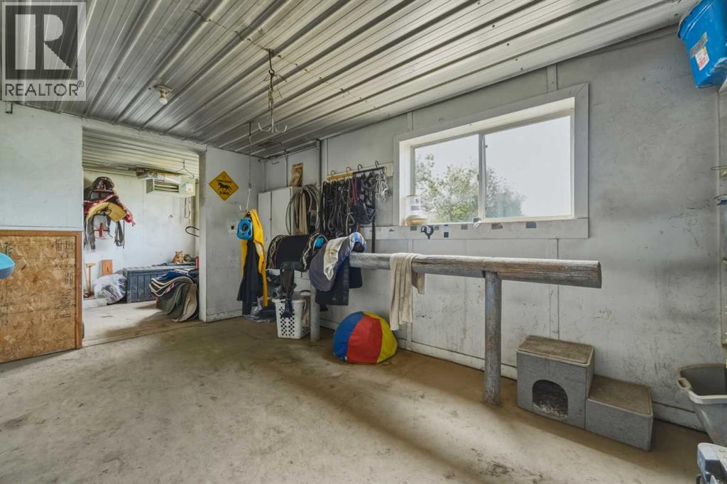 283082 Township Road 254 - 43