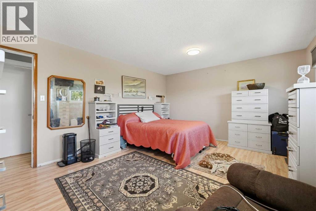 283080 Township Road 254 - 16