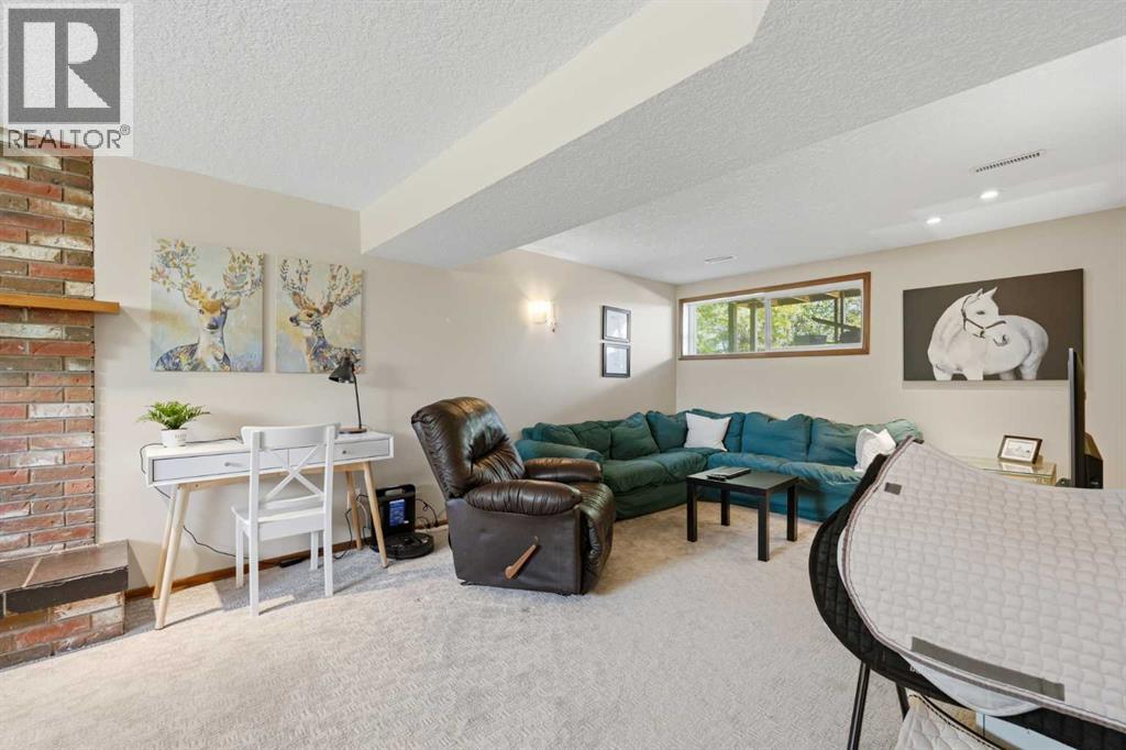 283080 Township Road 254 - 22