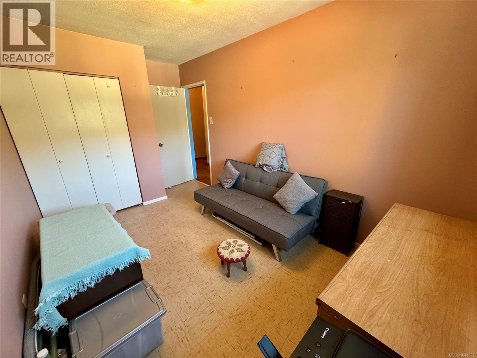 62 Clark Dr - 20