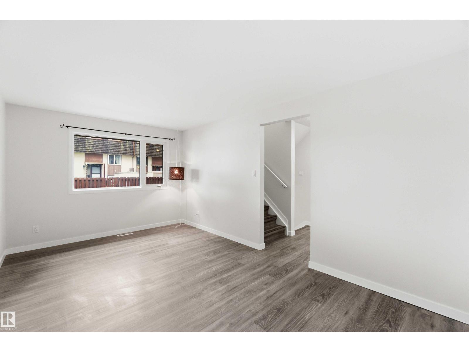 3312 106 AV NW - 16