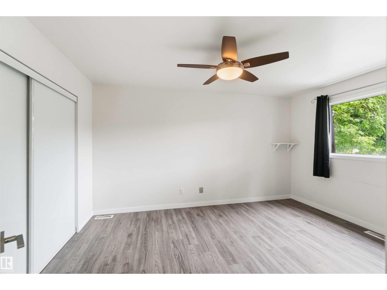 3312 106 AV NW - 30