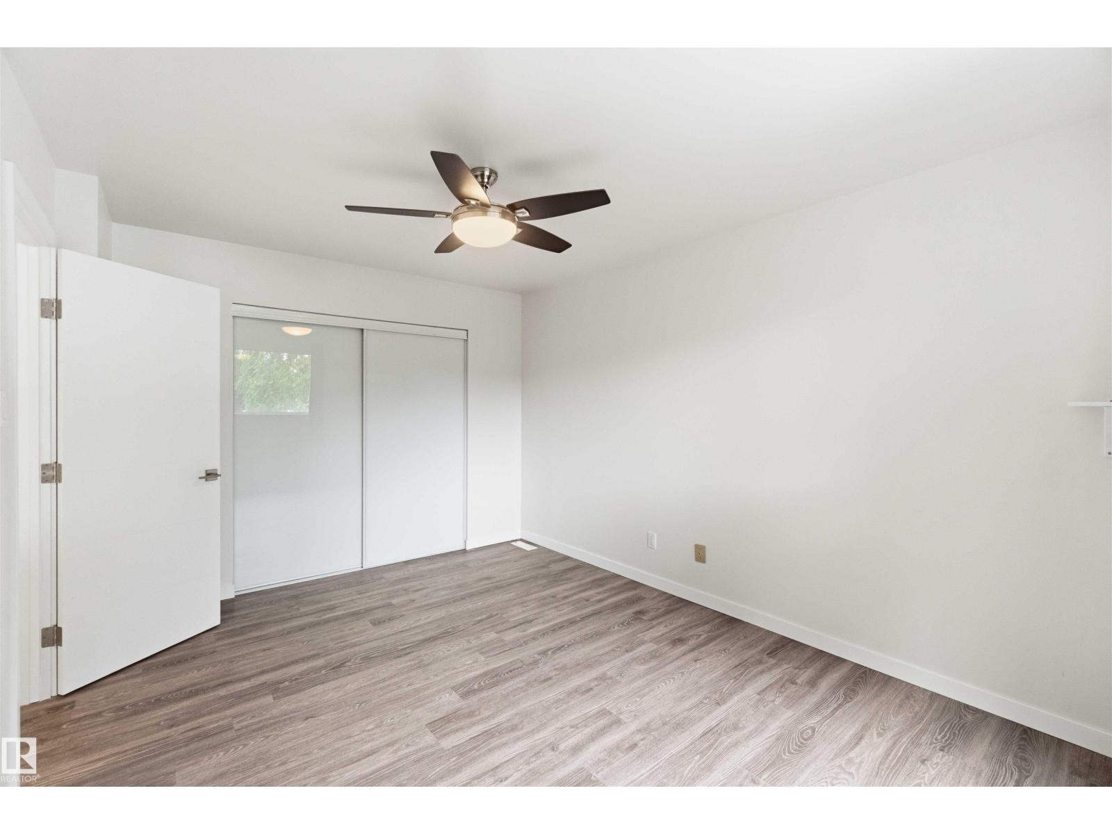 3312 106 AV NW - 33