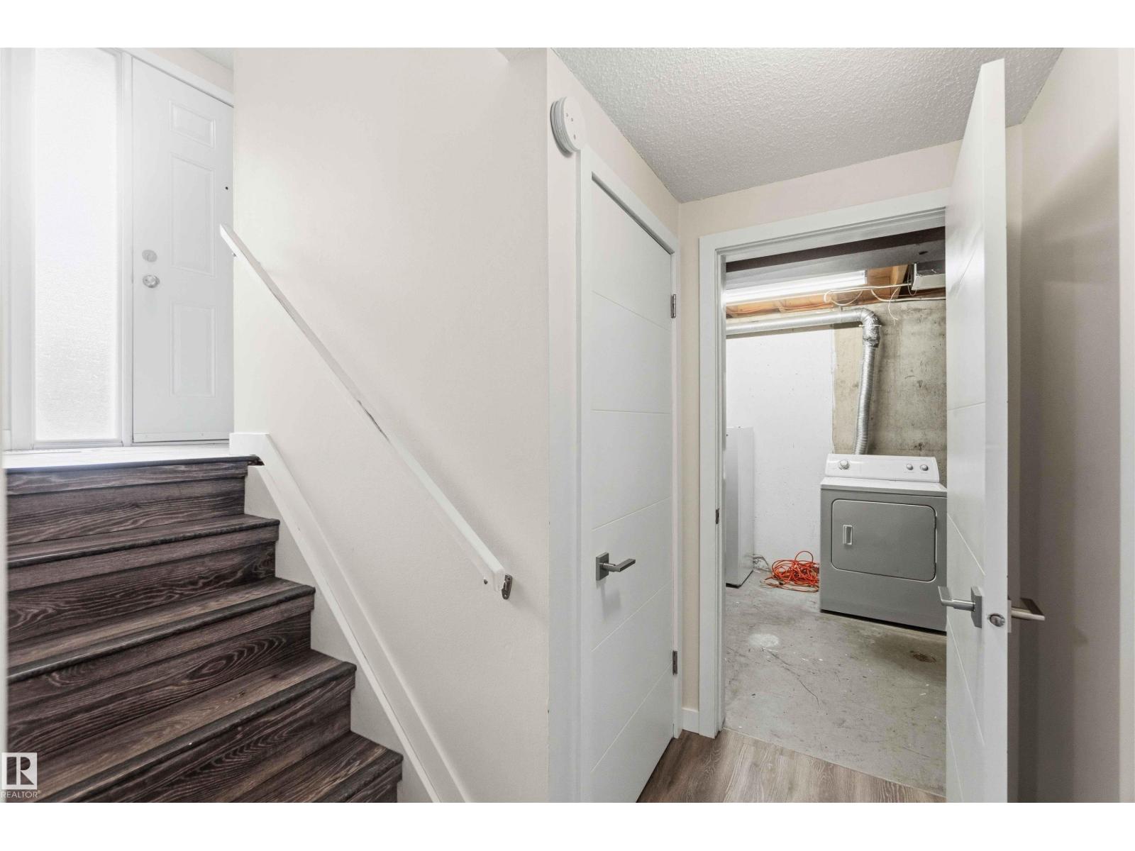 3312 106 AV NW - 38