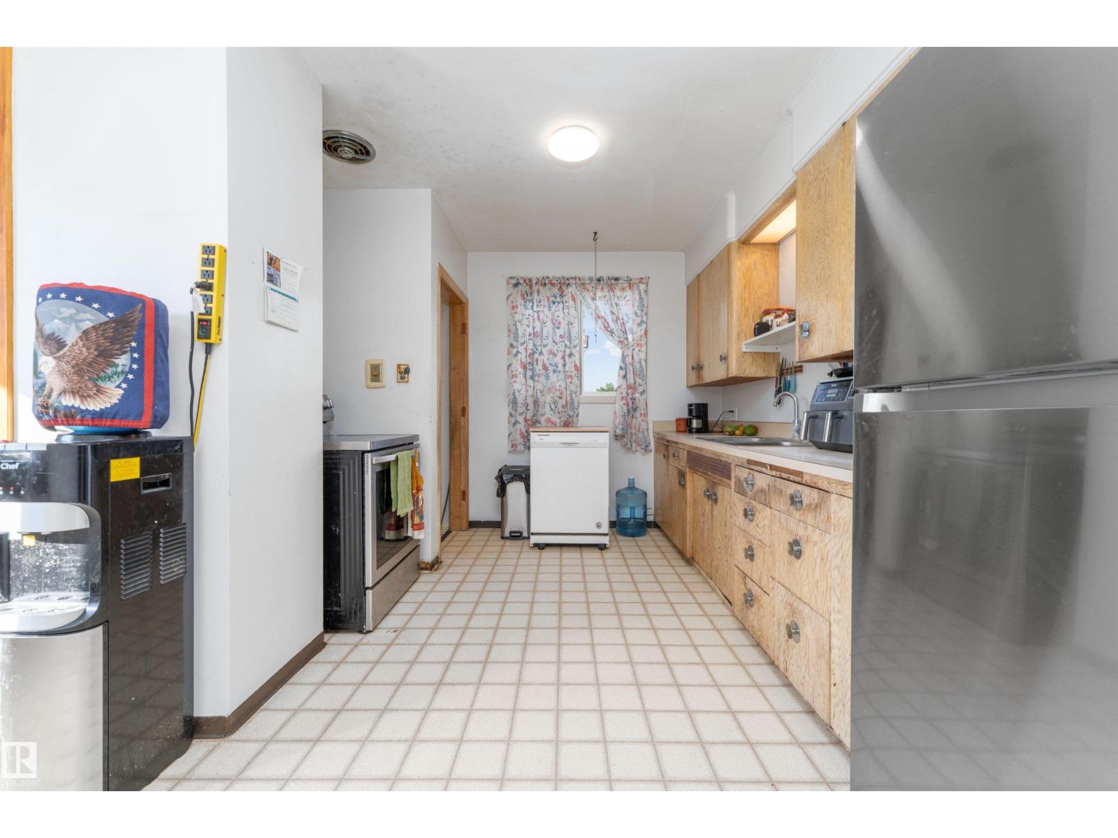 #73 21252 TWP ROAD 540 - 12