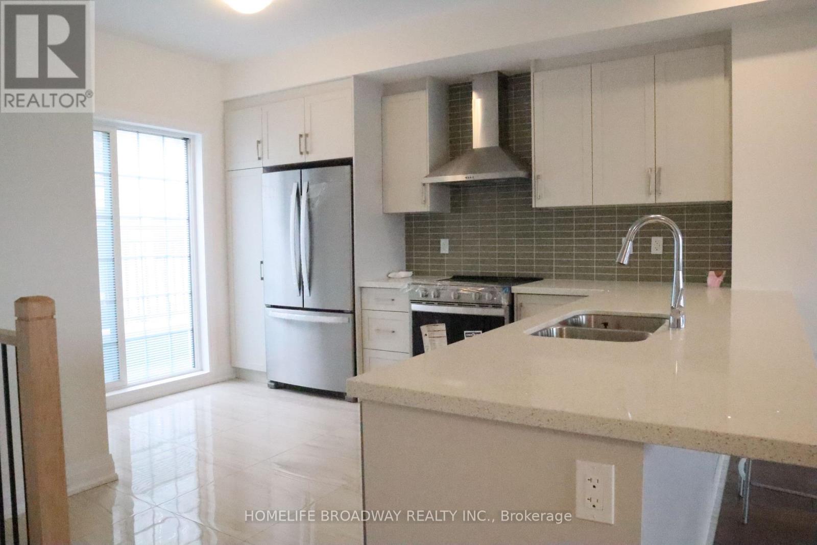 40 CLIPPERS CRESCENT - 5