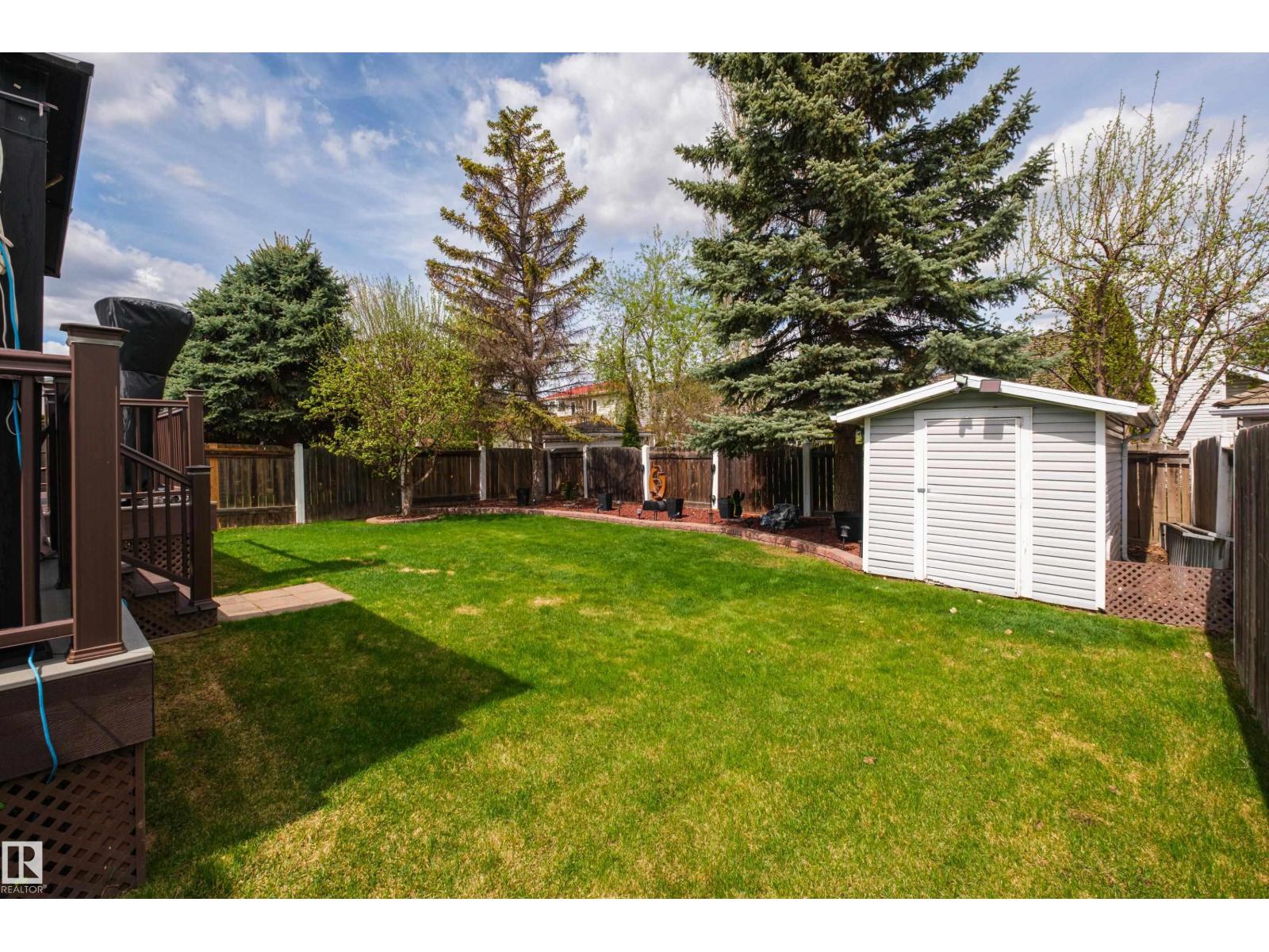 11028 11 AV NW — photo 53