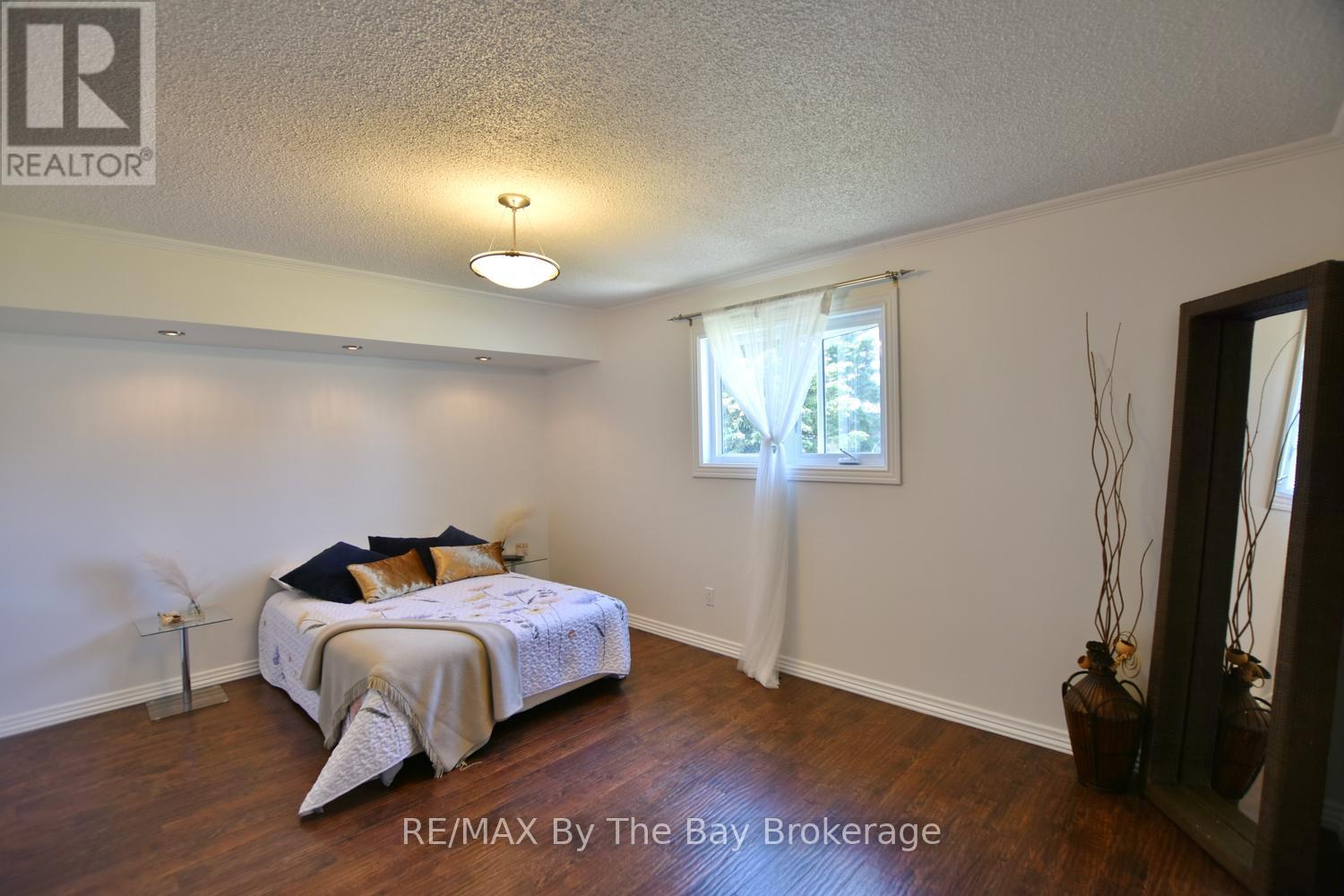 2 BIRCHMOUNT CIRCLE - 22