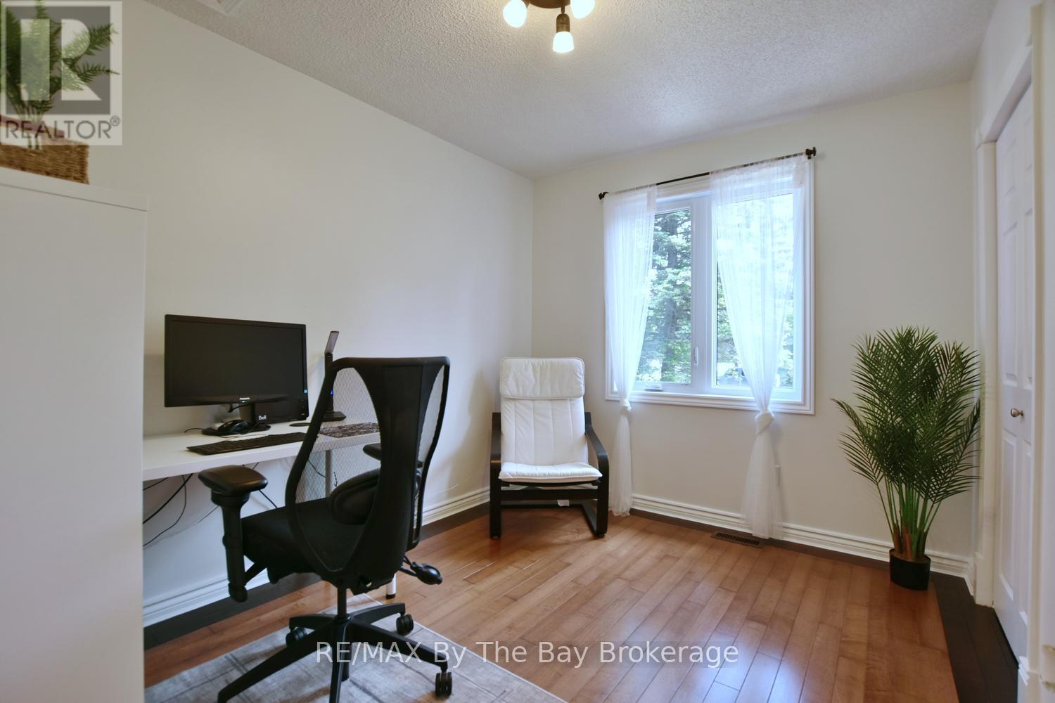 2 BIRCHMOUNT CIRCLE - 17