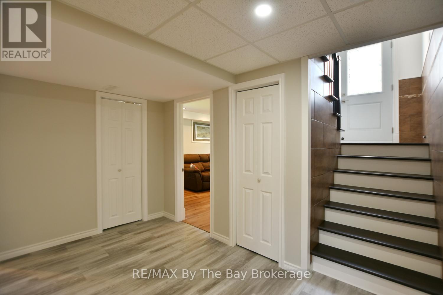 2 BIRCHMOUNT CIRCLE - 27