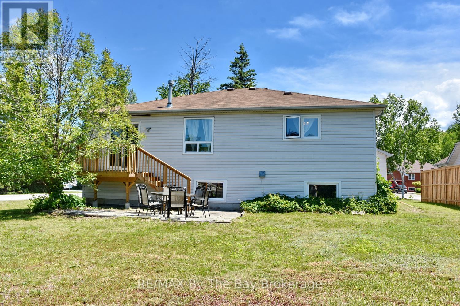 2 BIRCHMOUNT CIRCLE - 39