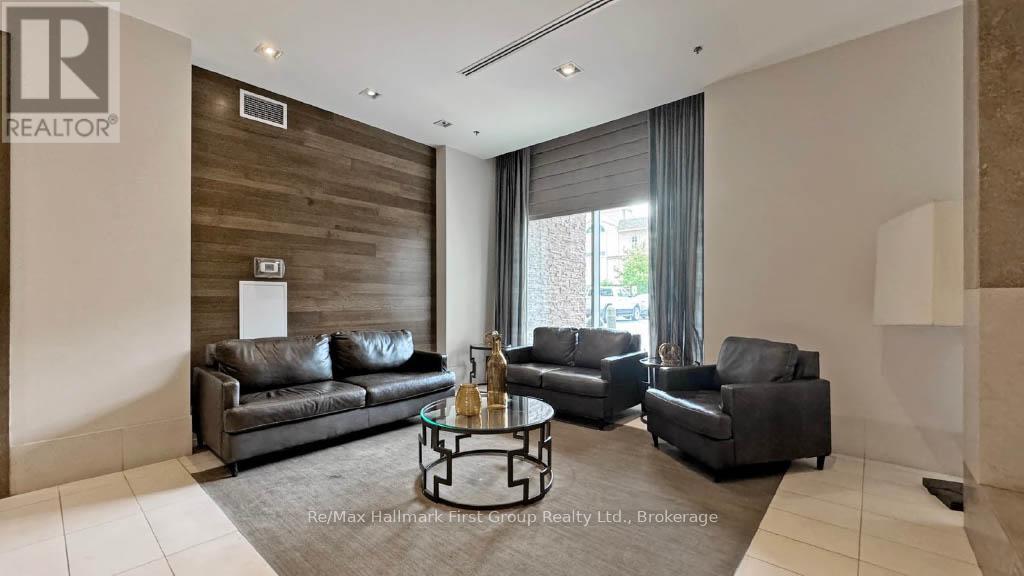 #103 1215 BAYLY STREET - 35