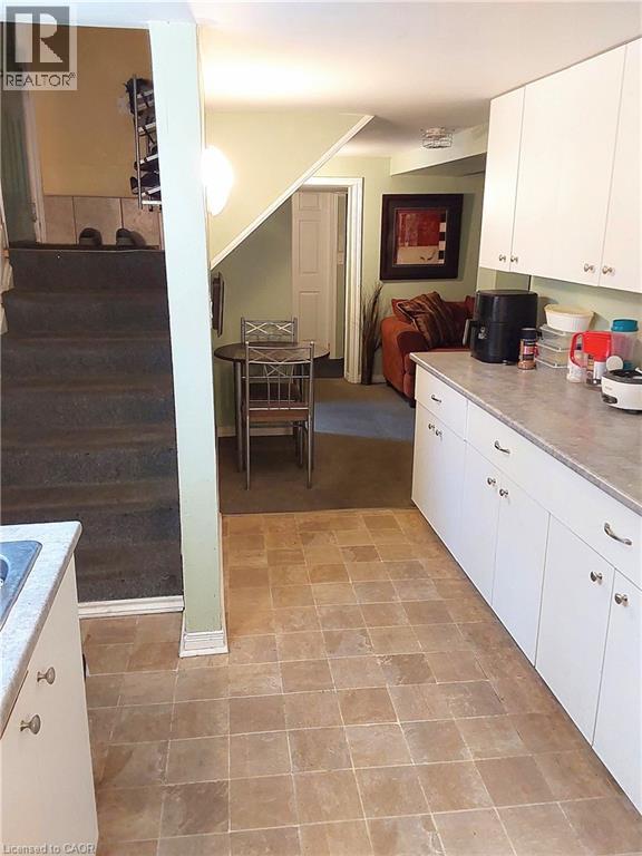 16 FOREST HILL Road - 42