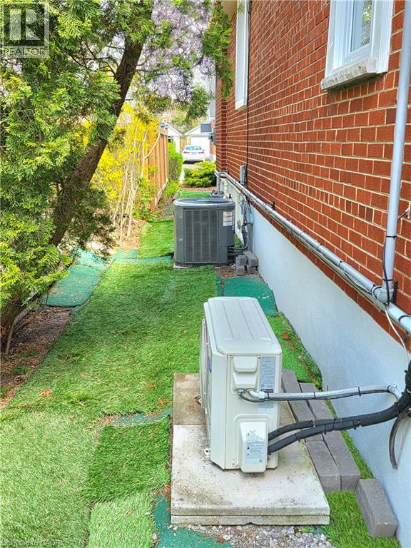 16 FOREST HILL Road - 50