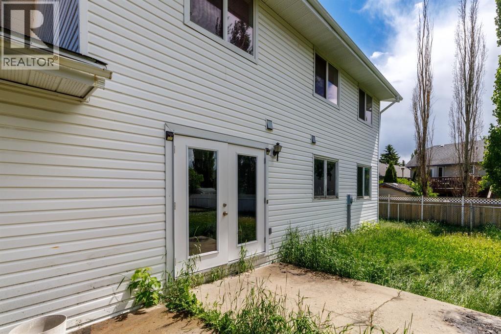 36 Asmundsen Avenue — photo 11