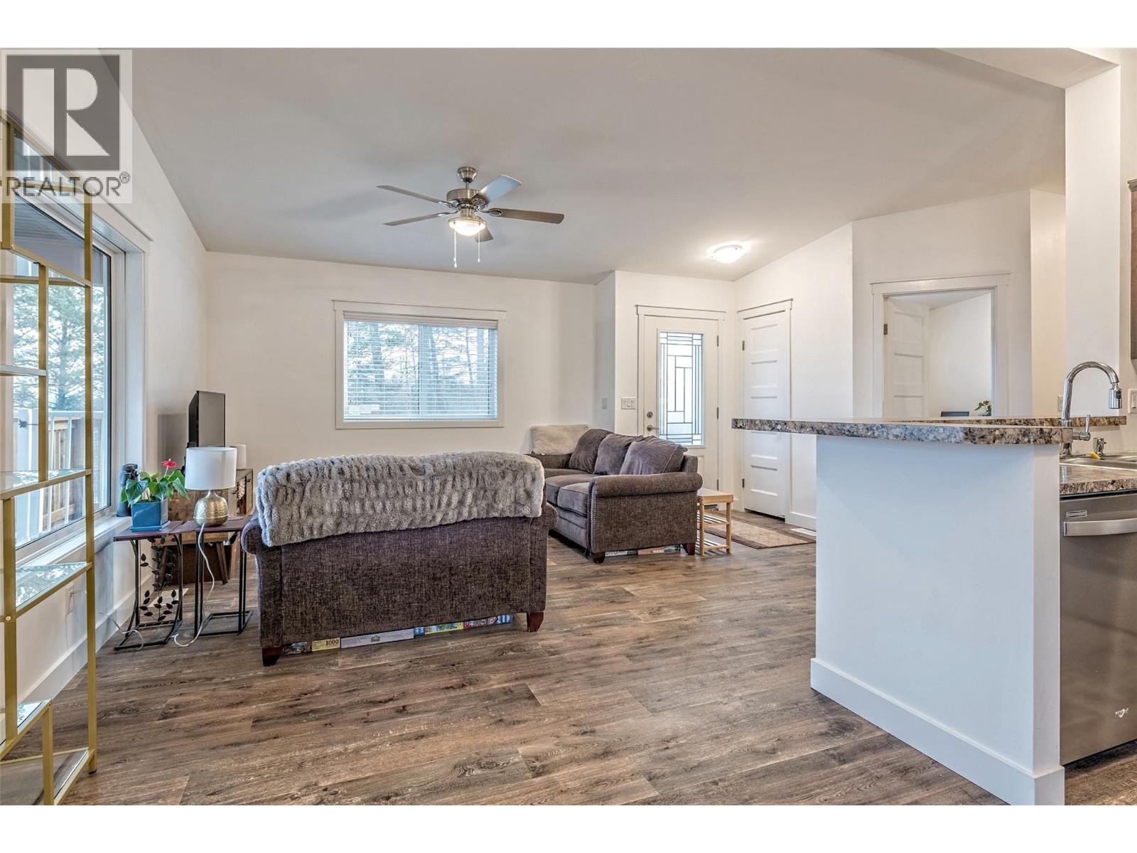 9369 Keithley Road - 4