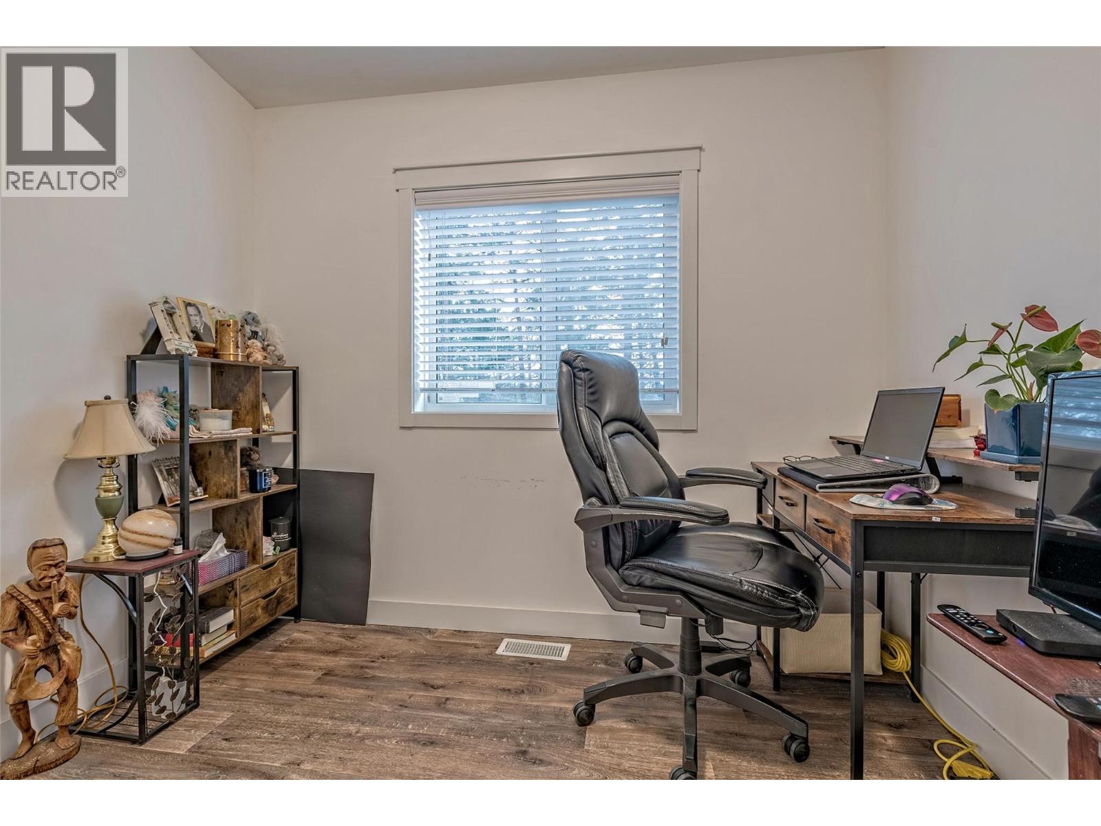 9369 Keithley Road - 20