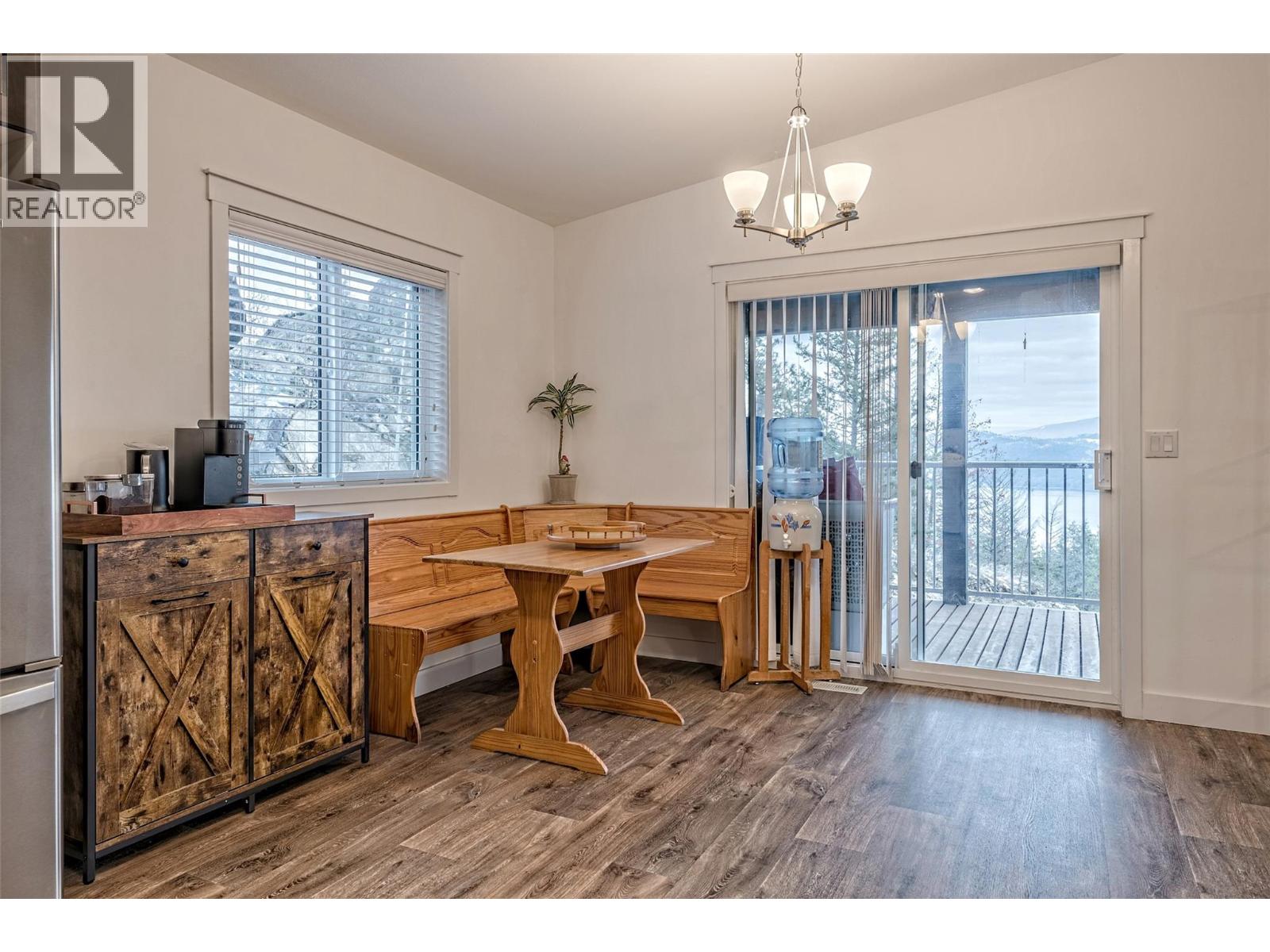 9369 Keithley Road - 7