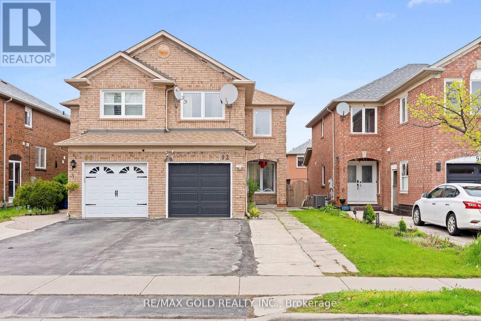 92 DANDELION ROAD - 1