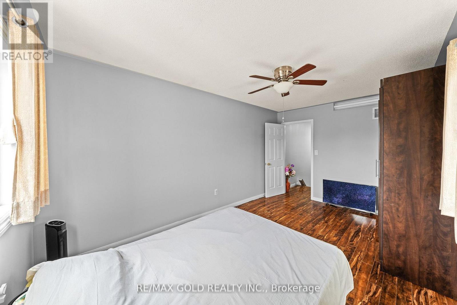 92 DANDELION ROAD - 24