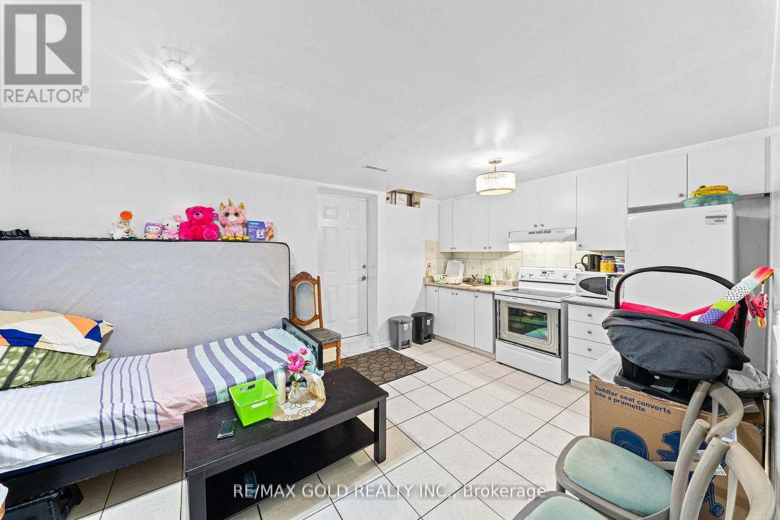 92 DANDELION ROAD - 35