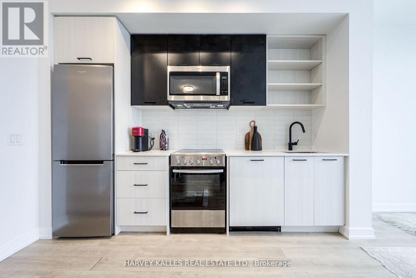 #1001 2300 ST CLAIR AVENUE W - 10