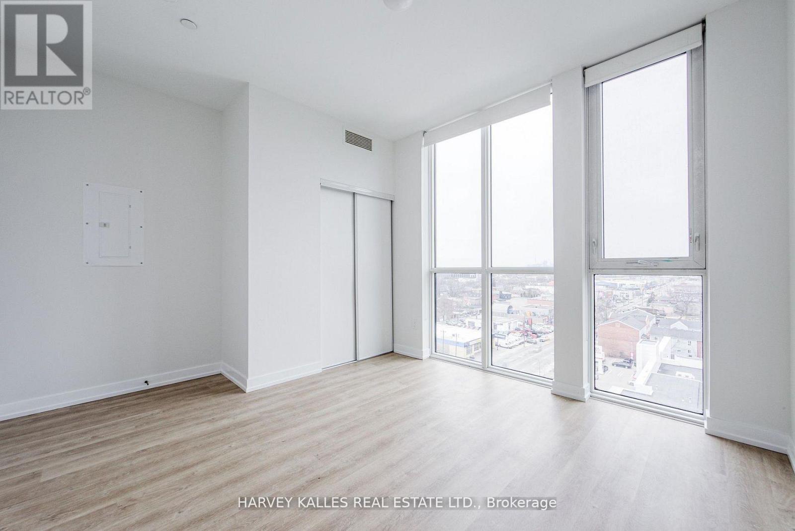 #1001 2300 ST CLAIR AVENUE W - 14