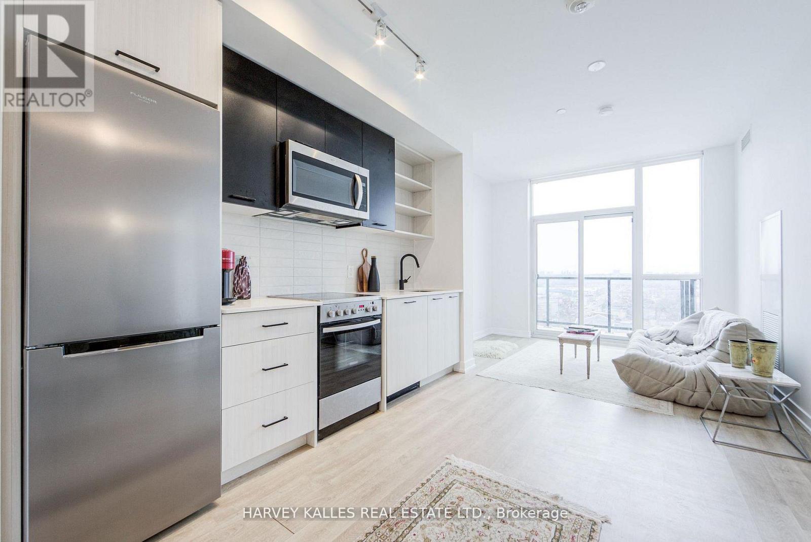 #1001 2300 ST CLAIR AVENUE W - 9