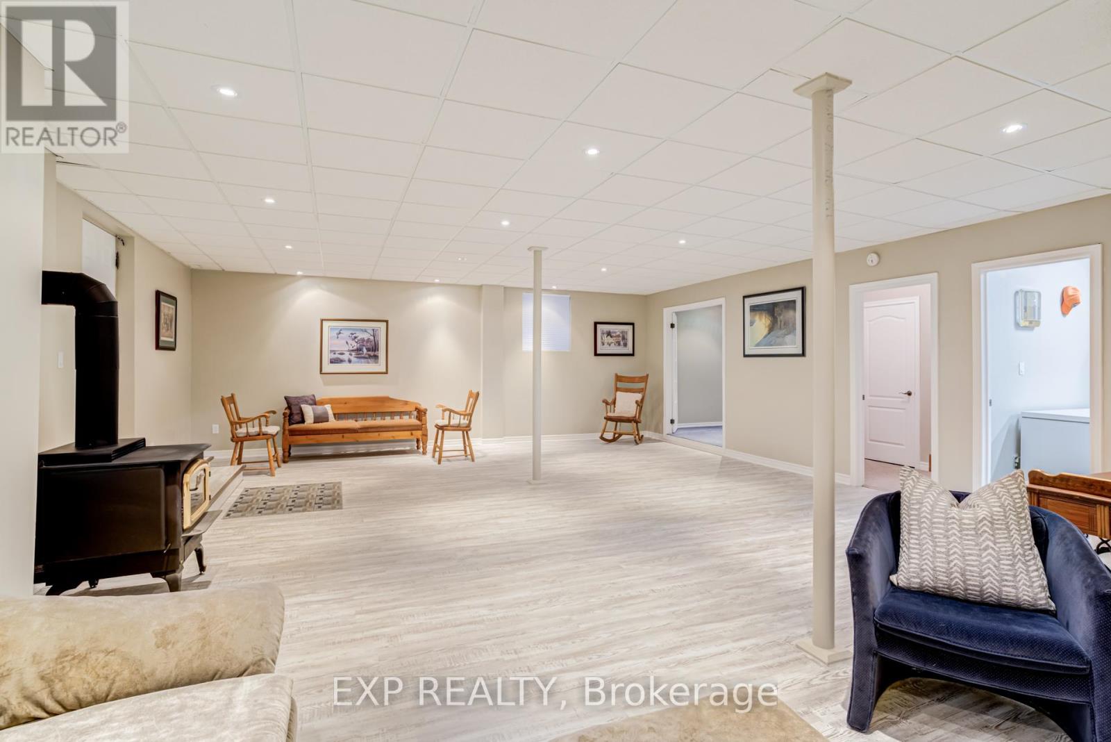 13 BLUEBERRY HILL COURT - 33