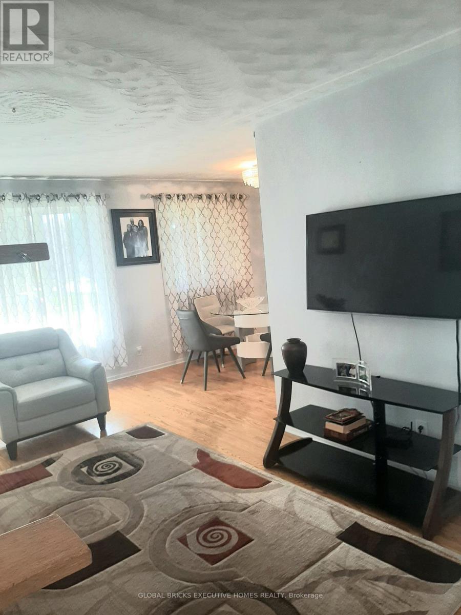 2141 MEADOWBROOK ROAD - 5