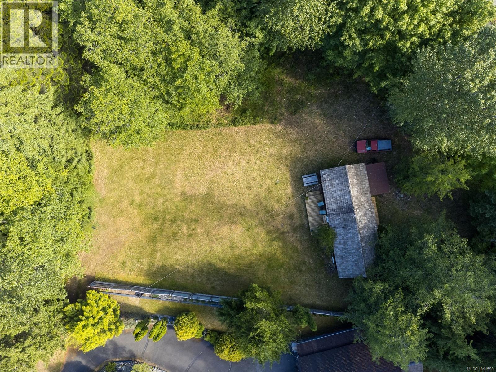 706 Delta Dr - 23