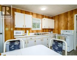 706 Delta Dr, Sayward, BC V0P1R0 Photo 14
