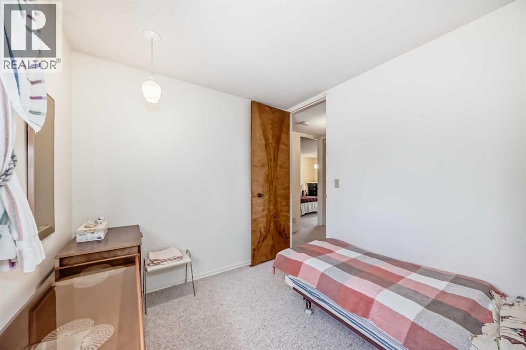8 Varsdale Place NW - 23