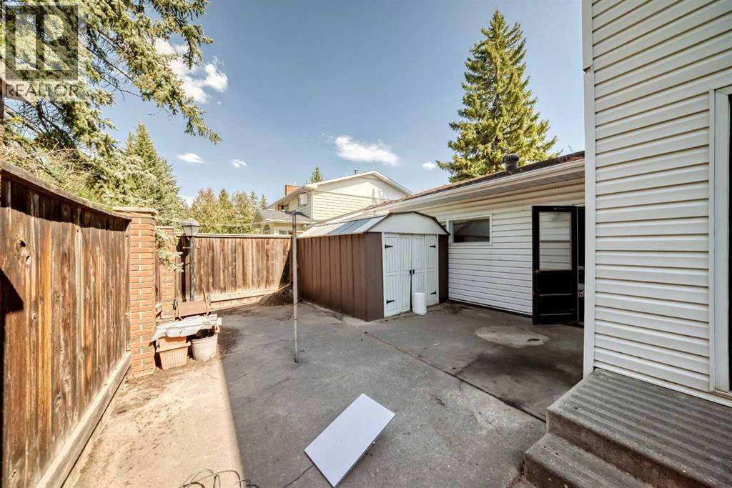 8 Varsdale Place NW - 36