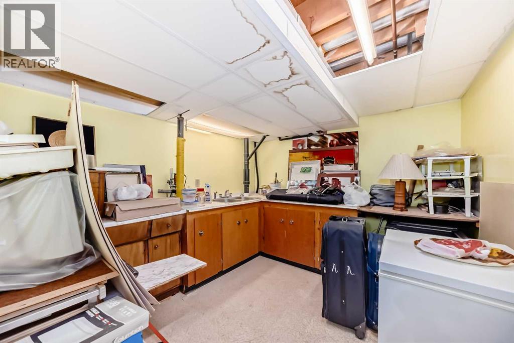 8 Varsdale Place NW - 30