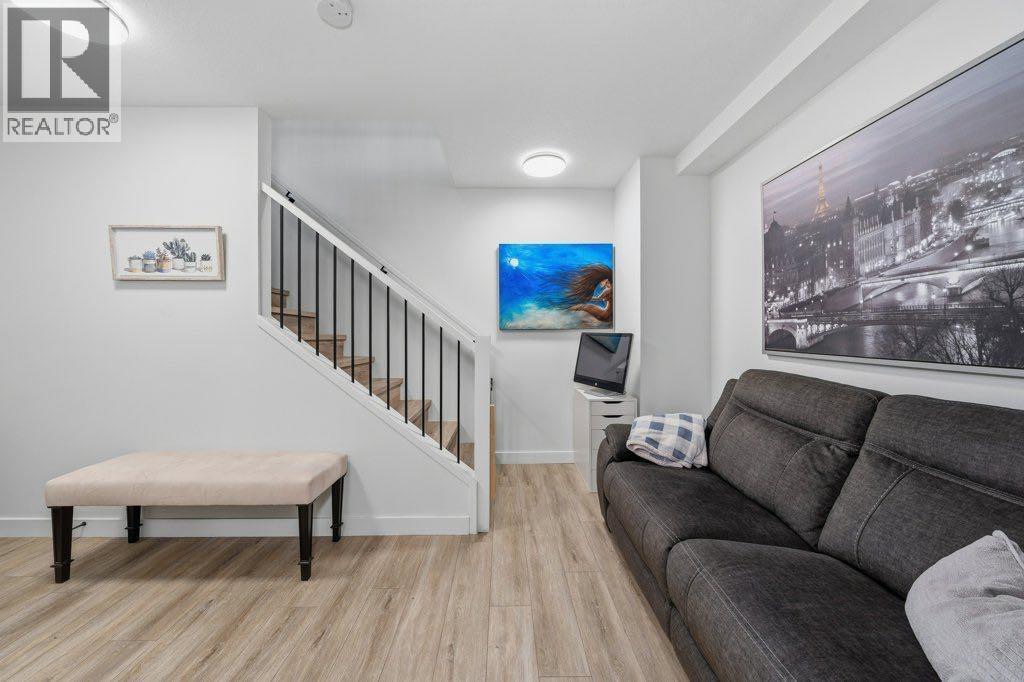 322 Sovereign Common SW — photo 32