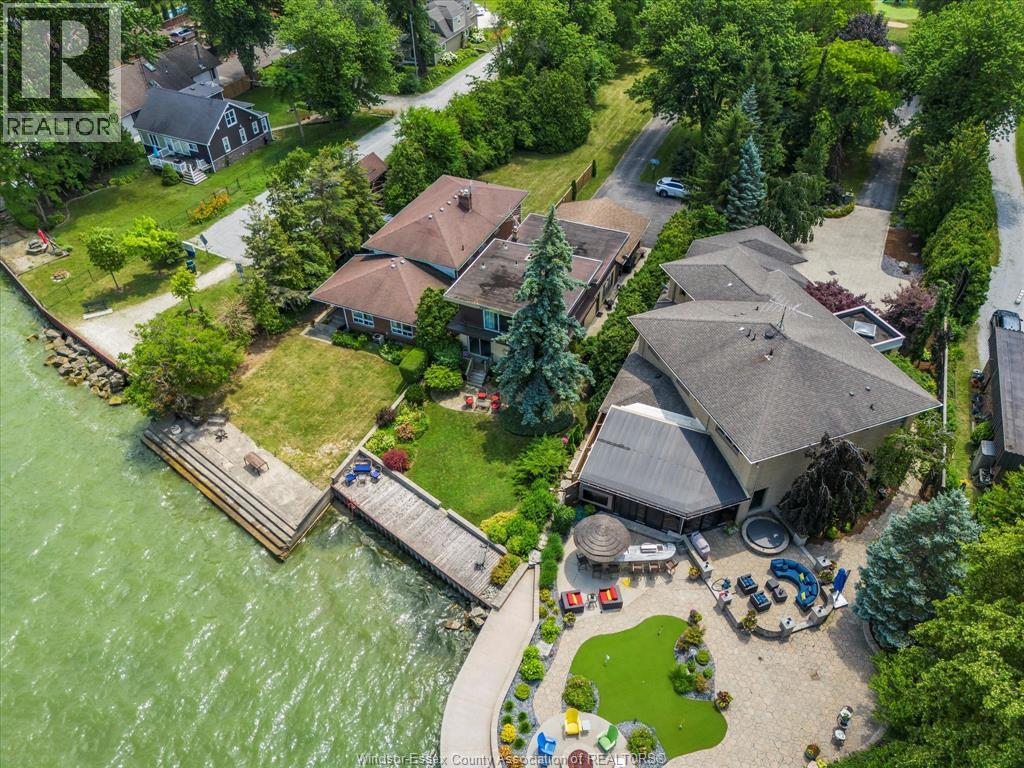 696 Old Tecumseh ROAD - 29
