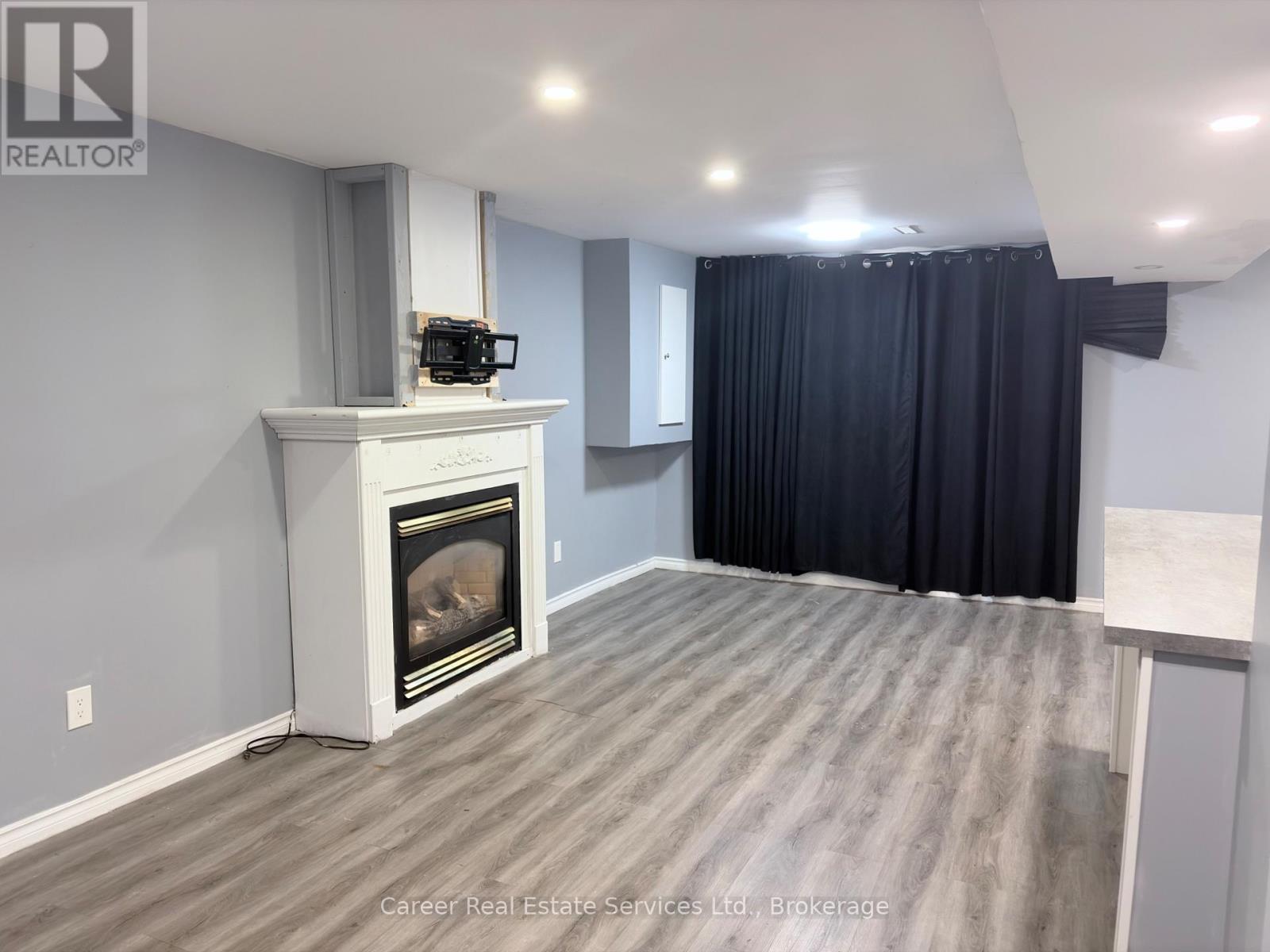 661 EWING STREET - 7
