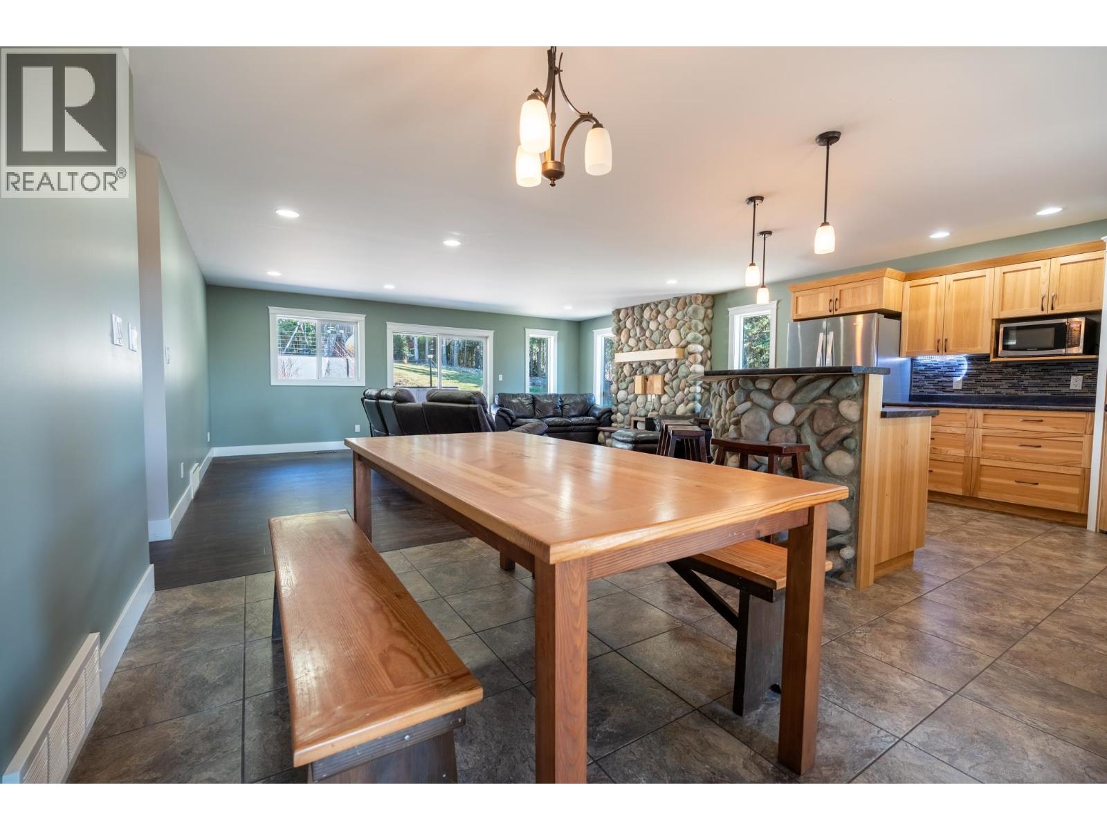 2077 SOMMERVILLE ROAD - 9