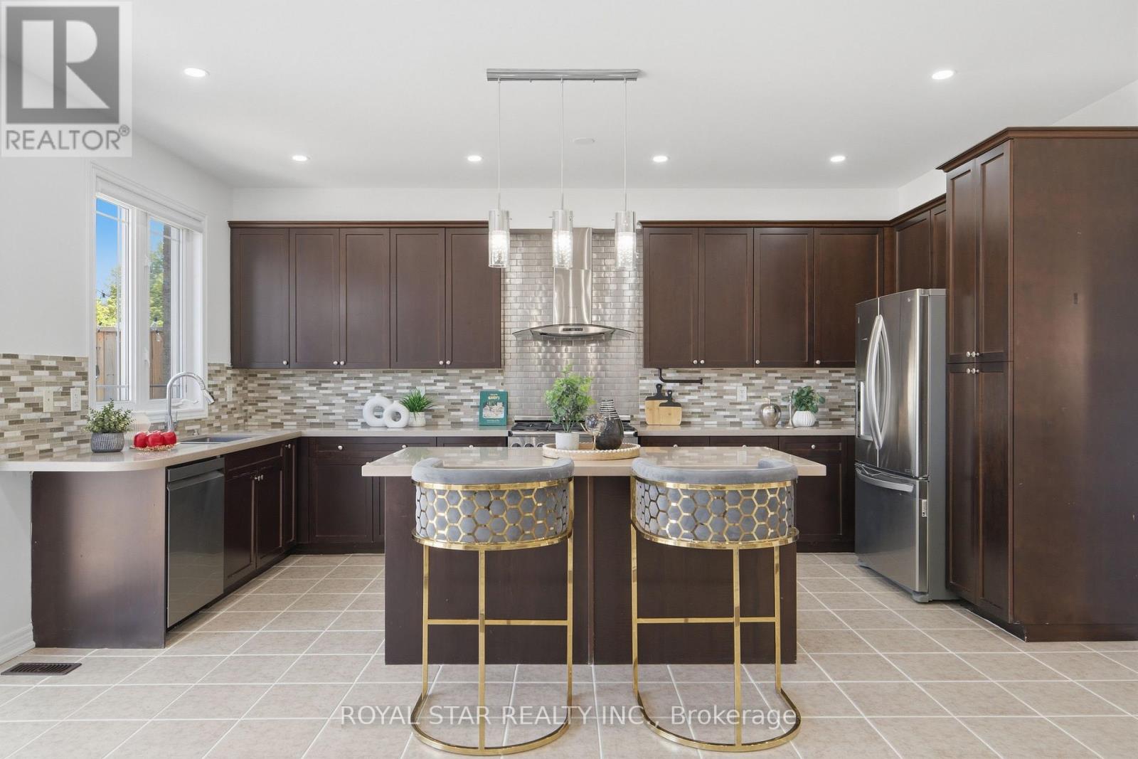 75 SKYVALLEY DRIVE - 12